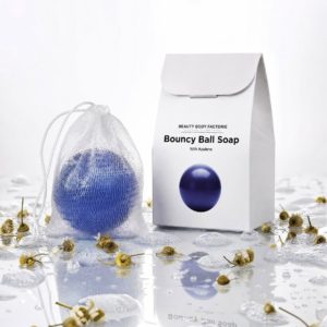 BOUNCY BALL SOAP – Nettoyant visage revitalisant à l'azulene